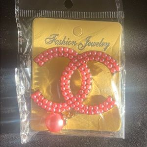 Double C brooch